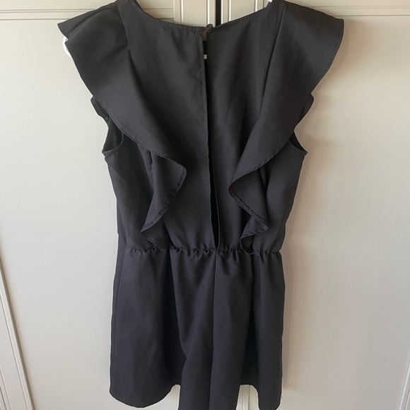 Classy Black Romper - M - Picture 4 of 4